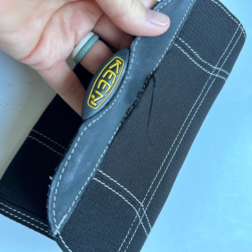 Keen Black Nylon Trifold Wristlet Wallet - Women's - Picture 3 of 7